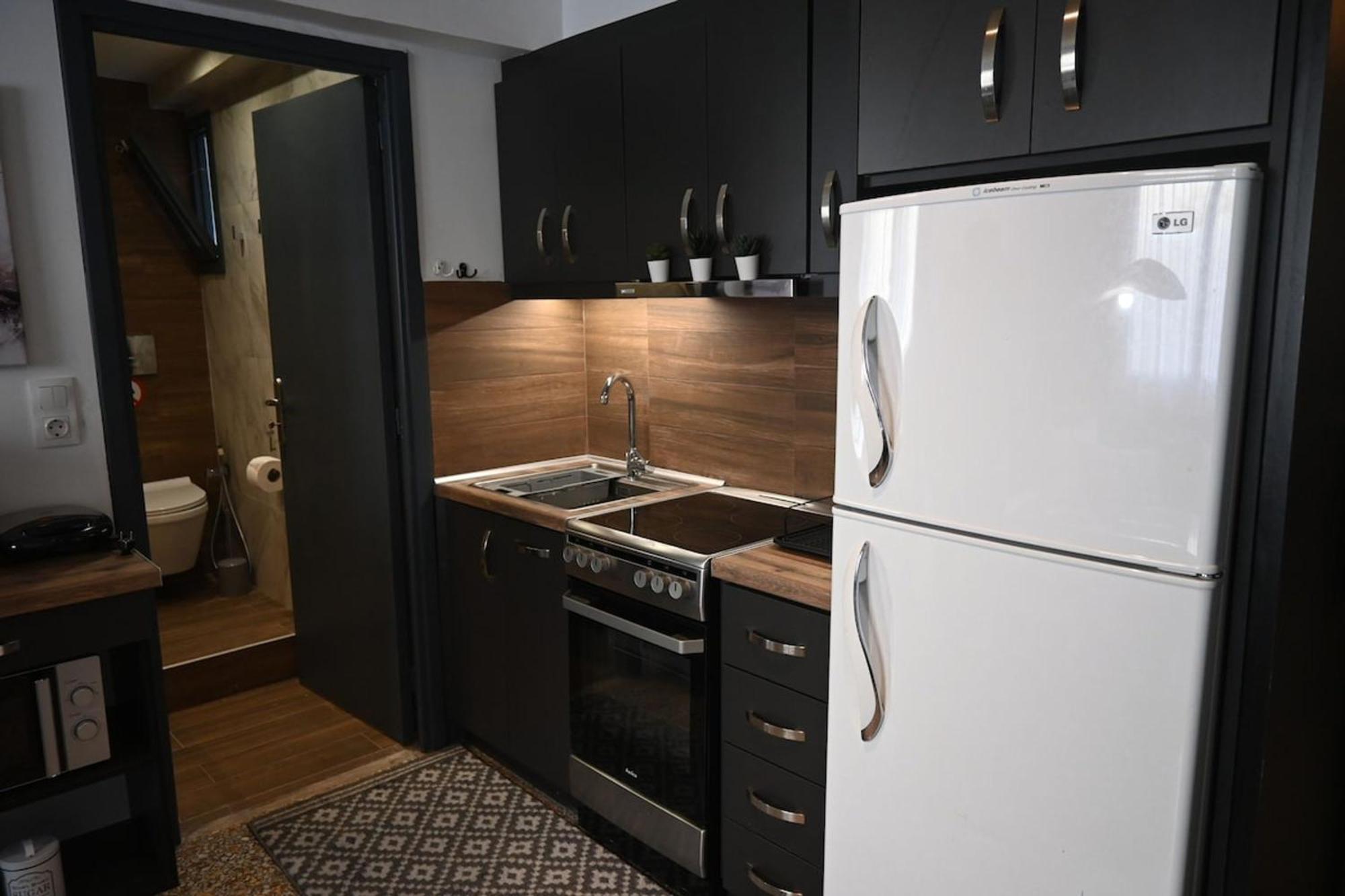 Haris 303 Apartment By Vpn Accomodation Atenas Exterior foto
